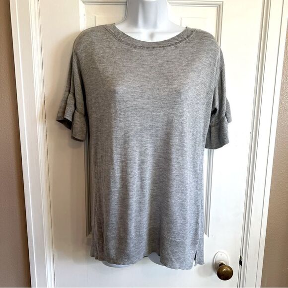 Apt.9 grey sweater with Flowy sleeves - Picture 1 of 7
